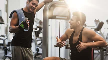 Können wir uns bei dem Gerät abwechseln? Diese Fragen nerven im Fitness-Studio Können wir uns bei dem Gerät abwechseln? Diese Fragen nerven im Fitness-Studio