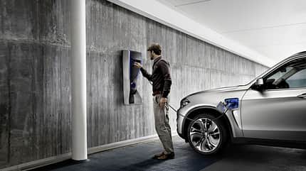 Ein Zusatzgeschäft für die Elektroauto-Hersteller sind die sogenannten Wallboxen am heimischen Parkplatz Ein Zusatzgeschäft für die Elektroauto-Hersteller sind die sogenannten Wallboxen am heimischen Parkplatz