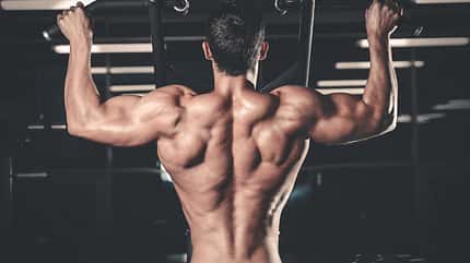 Frauen finden ein breites Kreuz bei Männern attraktiv Frauen finden ein breites Kreuz bei Männern attraktiv