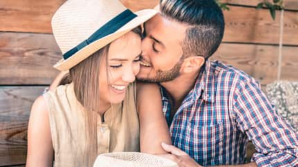 Flirtsprüche sind Eisbrecher, um mit einer Frau in Kontakt zu kommen Flirtsprüche sind Eisbrecher, um mit einer Frau in Kontakt zu kommen