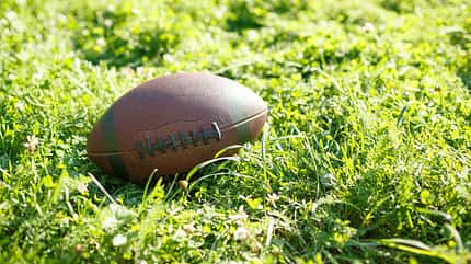 begalphoto_outdoor_sport_herbst_rugbyball_wiese begalphoto_outdoor_sport_herbst_rugbyball_wiese