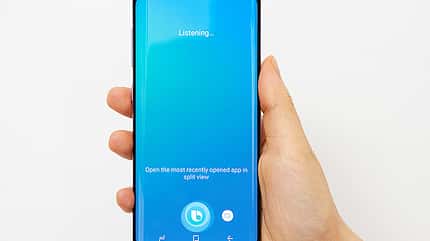 Samsungs Bixby hat bei Galaxy-Smartphones seine eigene Taste Samsungs Bixby hat bei Galaxy-Smartphones seine eigene Taste