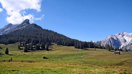 Der Blick auf das Karwendel-Gebirge Der Blick auf das Karwendel-Gebirge