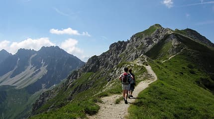 Ein Weg entlang der österreichischen Alpen Ein Weg entlang der österreichischen Alpen