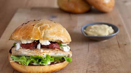 Sie mögen lieber Geflügel? Dann probieren Sie diesen Putenbrust-Burger