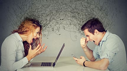 Stress, Streit und Lärm gehören zu den Hauptursachen für Tinnitus Stress, Streit und Lärm gehören zu den Hauptursachen für Tinnitus
