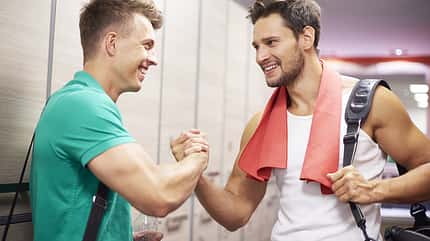 Ein Trainingspartner sorgt für Verbindlichkeit. Ein Trainingspartner sorgt für Verbindlichkeit.
