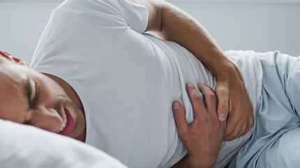 Heftige Schmerzen im Bauch können auf Entzüngungen der inneren Organe hinweisen Heftige Schmerzen im Bauch können auf Entzüngungen der inneren Organe hinweisen