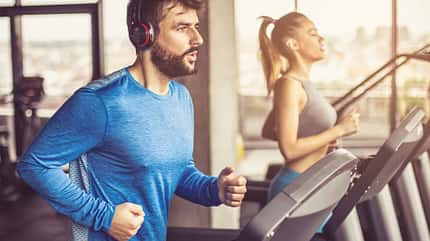 Sport im Studio kann einen aktiven Alltag nicht ersetzen Sport im Studio kann einen aktiven Alltag nicht ersetzen