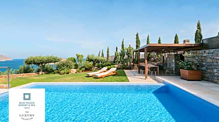 Blue_Palace_Resort_&_Spa_Royal_Blue_Villa_Pool.jpg