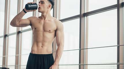 Proteinpulver versorgt dich mit Eiweiß