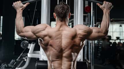 Den Fokus beim Training nach innen zu richten, führt zu äußerlich sichtbarem Erfolg Den Fokus beim Training nach innen zu richten, führt zu äußerlich sichtbarem Erfolg