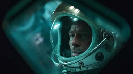 Ad Astra – Zu den Sternen: Selbsttherapie in den Tiefen des Alls Ad Astra – Zu den Sternen: Selbsttherapie in den Tiefen des Alls