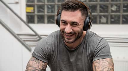 Fitness-Blogger Flo Buchholz verrät seine effektivsten Tricks, die deine Fitness-Ziele in greifbare Nähe rücken Fitness-Blogger Flo Buchholz verrät seine effektivsten Tricks, die deine Fitness-Ziele in greifbare Nähe rücken