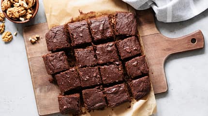 Gesunder Nachtisch: Protein-Brownies mit Walnüssen Gesunder Nachtisch: Protein-Brownies mit Walnüssen