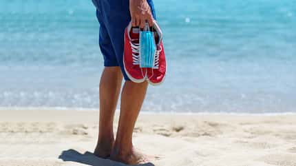 Im Sommer 2020 sollte man auch im Urlaub sämtliche Vorsichtsmaßnahmen vor dem Coronavirus einhalten