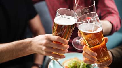 Alkoholfreies Bier ist ein optimales Sportlergetränk Alkoholfreies Bier ist ein optimales Sportlergetränk