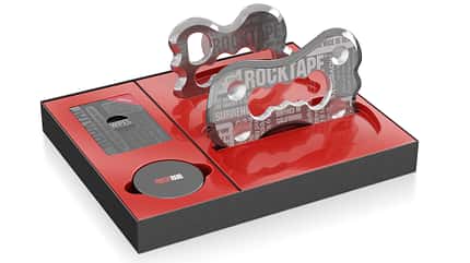 In den RockBlades 2.0 stecken 2 Jahre Entwicklungszeit. Mit ihnen erreichst du jeden Winkel deiner Körperkontur In den RockBlades 2.0 stecken 2 Jahre Entwicklungszeit. Mit ihnen erreichst du jeden Winkel deiner Körperkontur