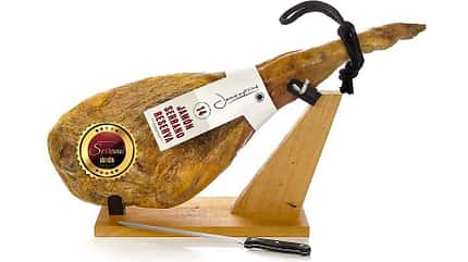Für Geniesser und Fleischlieber: EIn Serrano-Schinken am Stück