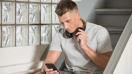 Wenn du Probleme hast, dich allein zum Training zu motivieren, verabrede dich mit deinen Trainingspartnern doch mal online Wenn du Probleme hast, dich allein zum Training zu motivieren, verabrede dich mit deinen Trainingspartnern doch mal online