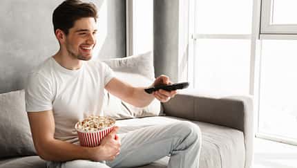 5 gesunde Eiweiß-Snacks für den Fernsehabend