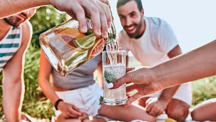4 Tipps, wie du Wasser geschmacklich aufpeppst