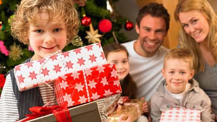 Bei manchen Weihnachtsgeschenken für die Kleinen leuchten nicht nur die Augen der Kinder