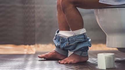 Eine gutartige Prostatavergrößerung macht sich meist mit Problemen beim Wasserlassen bemerkbar