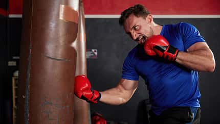 Kampfsportarten wie Boxen bieten zahlreiche gesundheitliche Vorteile