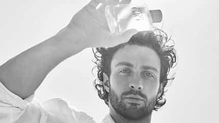 Düfte für jedes Budget / Frühjahr 2024 / Giorgio Armani Aqua di Gio / Aaron Taylor Johnson