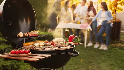 Grillfleisch auf einem Grill