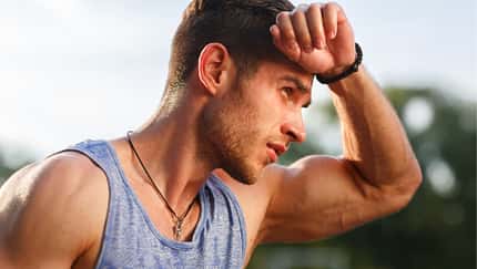 Wer bei Hitze Sport treibt, sollte die Trainingsintensität herunterschrauben