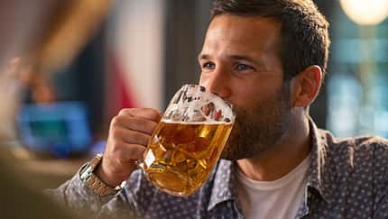Macht Bier wirklich dicker als anderer Alkohol?
