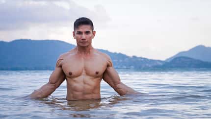 Strong,Handsome,Body,Builder,Athletic,Man,Model,Posing,At,The