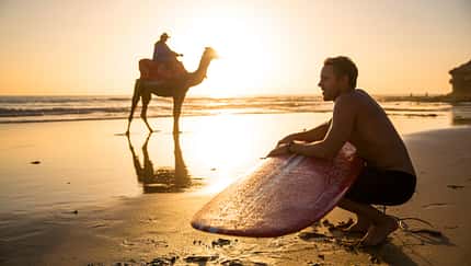 Fit im Strandurlaub: Die 5 besten Ziele für Aktivurlaub für Männer