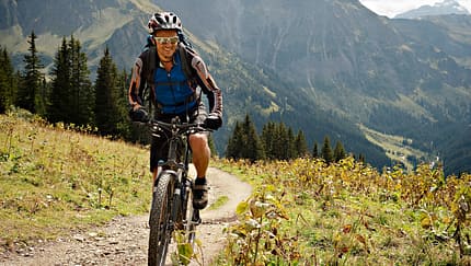 Die schönsten Orte für Herbst-Fitnessreisen in den Bergen