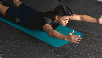 Superman - Rückenstrecker-Übung 