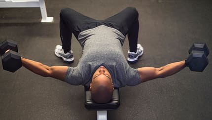 Fliegende Kurzhantel