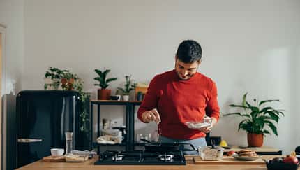 Bauchfett trotz Training? Dein Frühstück könnte schuld sein