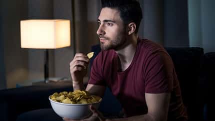 Abend-Snacking Warum es selten Hunger ist