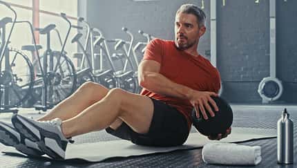 So solltest du dein Training mit 20, 40 und 60 anpassen, um langfristig fit zu bleiben So solltest du dein Training mit 20, 40 und 60 anpassen, um langfristig fit zu bleiben