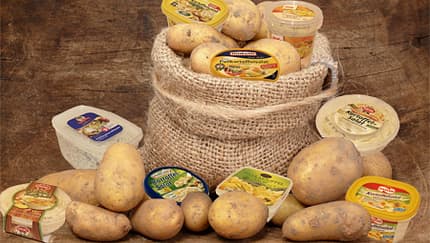 Einige Redakteure der Men's Health testeten neun Sorten Kartoffelsalat