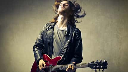 Kräftigen Sie Nacken und Rücken, dann kommt es nicht mehr Nackenschmerzen nach dem Headbanging