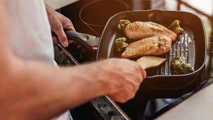 So kochen Sie mit wenig Zutaten