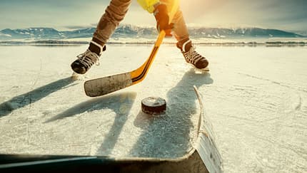 8 Übungen für ein Eishockey-Workout
