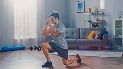 Mit diesem Training verbrennst du zu Hause effektiv Körperfett