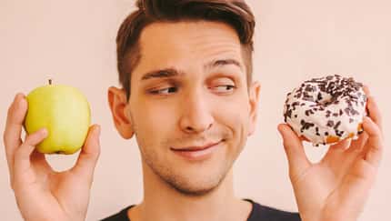 Mit diesen 7 Tipps schaffst du es, weniger Zucker essen
