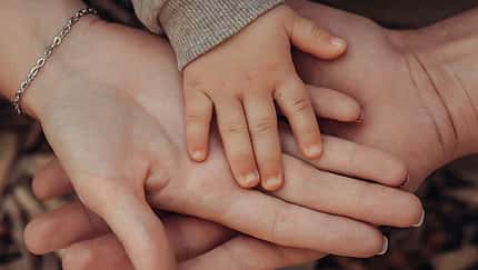 Diese 5 Tipps retten deine Beziehung in den ersten Papa-Jahren