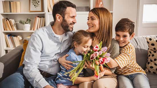 Der Muttertag 2025 steht vor der Tür. Wir haben Geschenke-Tipps für dich.