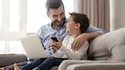 Kinder brauchen einen Vater, der mit ihnen gemeinsam das Internet erkundet und erklärt